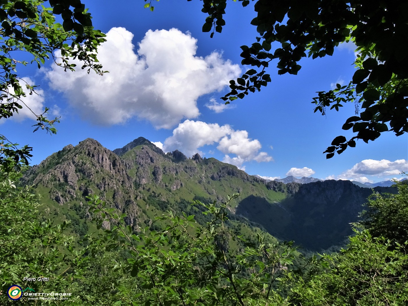 56 Bella vista sulle creste di Cima Alben.JPG
